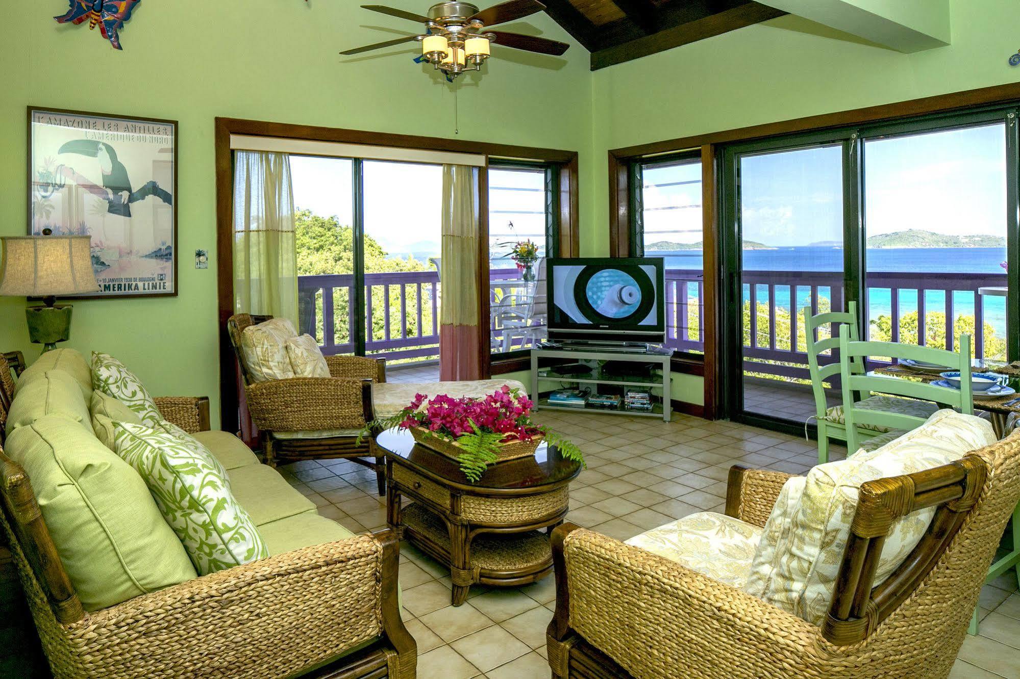 Lavender Hill Suites Cruz Bay Екстериор снимка